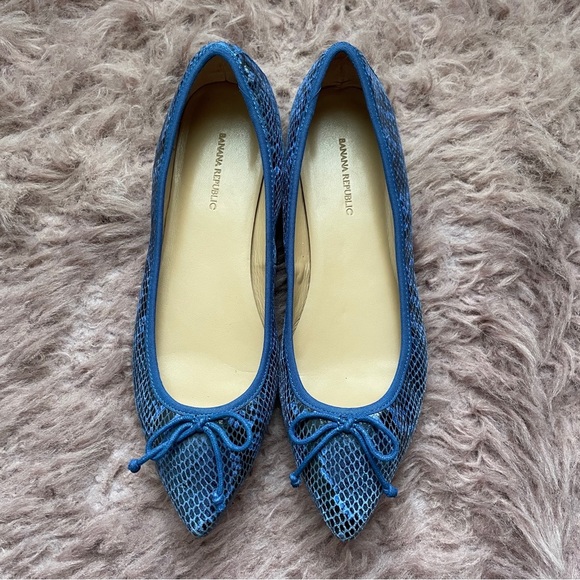 Banana republic blue pointed ballet flats sz 9 1/2 - Picture 2 of 10